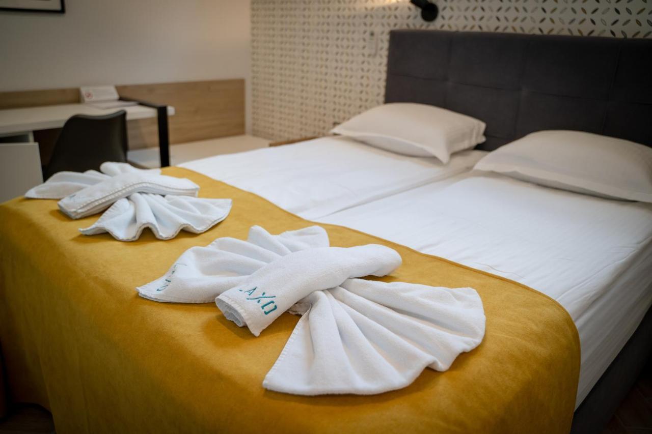 Family Hotel Laxo 奥布佐尔 外观 照片