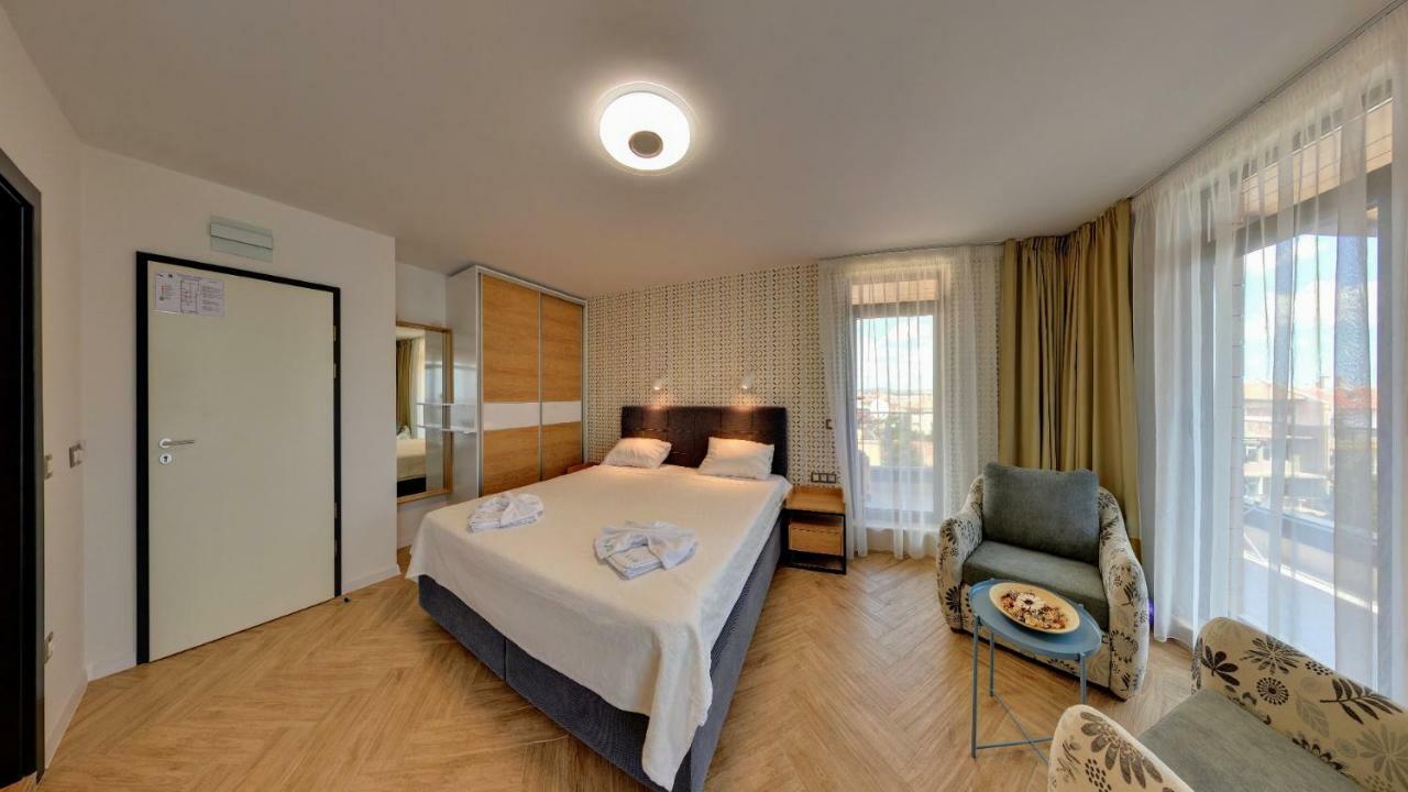 Family Hotel Laxo 奥布佐尔 外观 照片